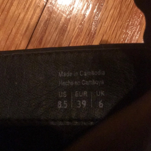 ALDO genuine leather heeled boots - Picture 5 of 7